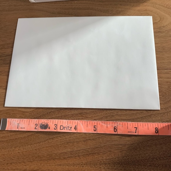 Box of 155 card size envelopes. - Picture 3 of 10